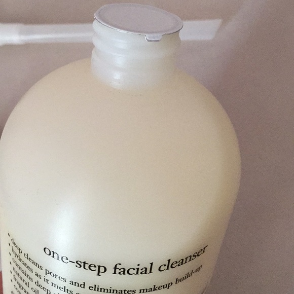 Philosophy Purity Face Wash - Picture 2 of 6